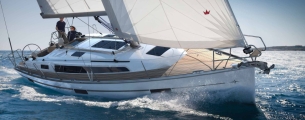 Bavaria Cruiser 37 - foto i wideo z żeglowania